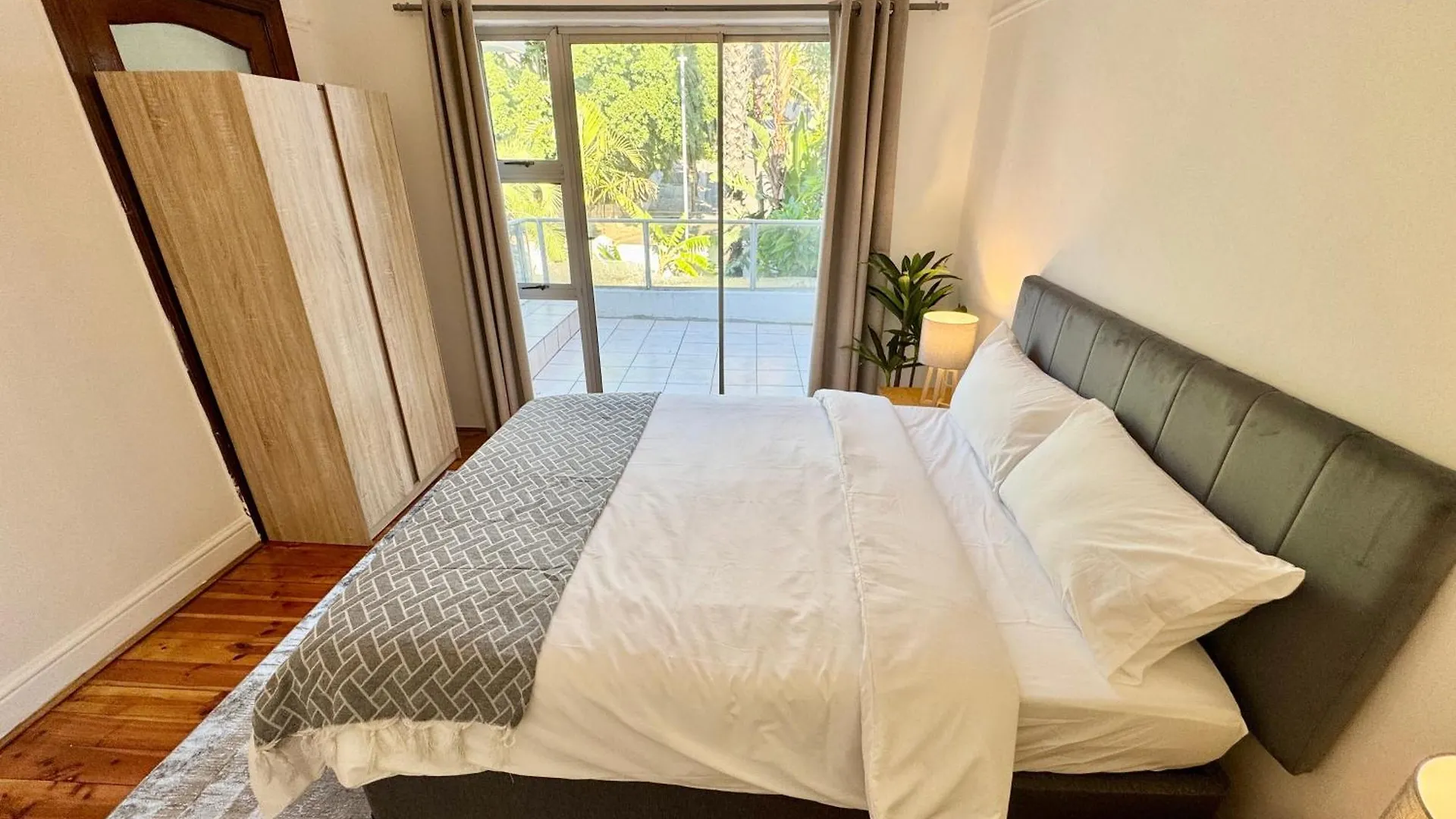 Soul Fam Hostel - Lgbtq Inclusive Cape Town Güney Afrika