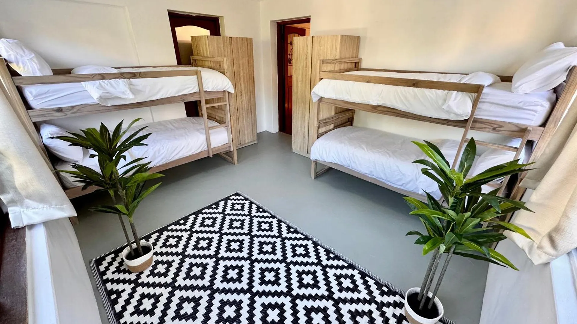 Soul Fam Hostel - Lgbtq Inclusive Cape Town
