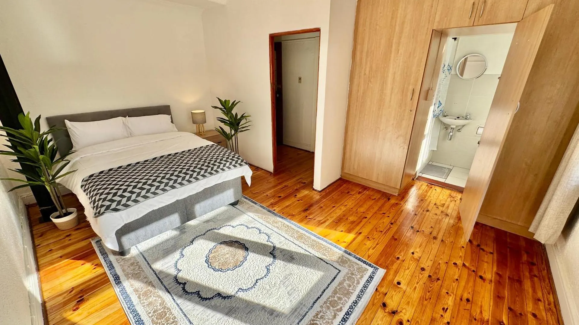 Soul Fam Hostel - Lgbtq Inclusive Cape Town